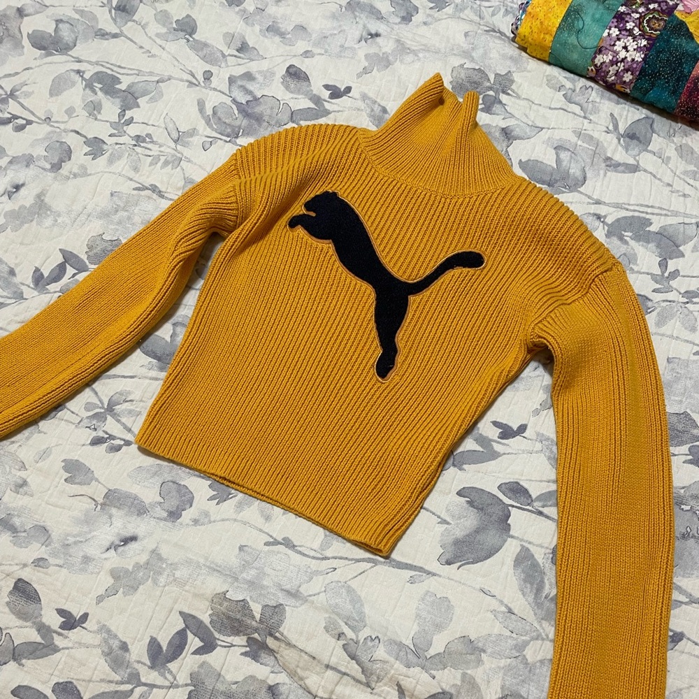 Fenty x PUMA cropped sweater